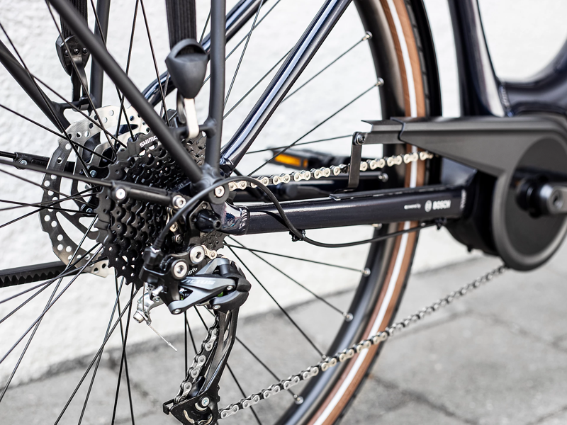 Trek Verve+ 2 Lowstep 300wh Electric Hybrid Bike in Blue-3